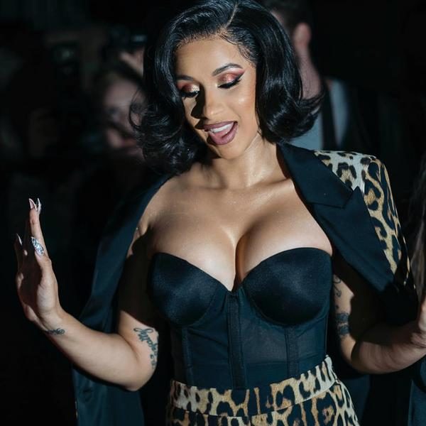 Cardi B reveals her political interests and faces criticism on Twitter